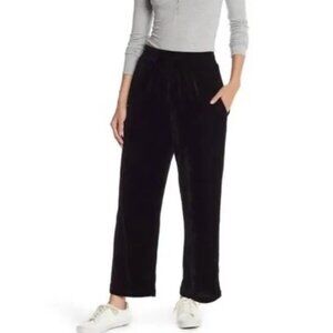 Elodie Black Velvet-Feel Pants. Size Large